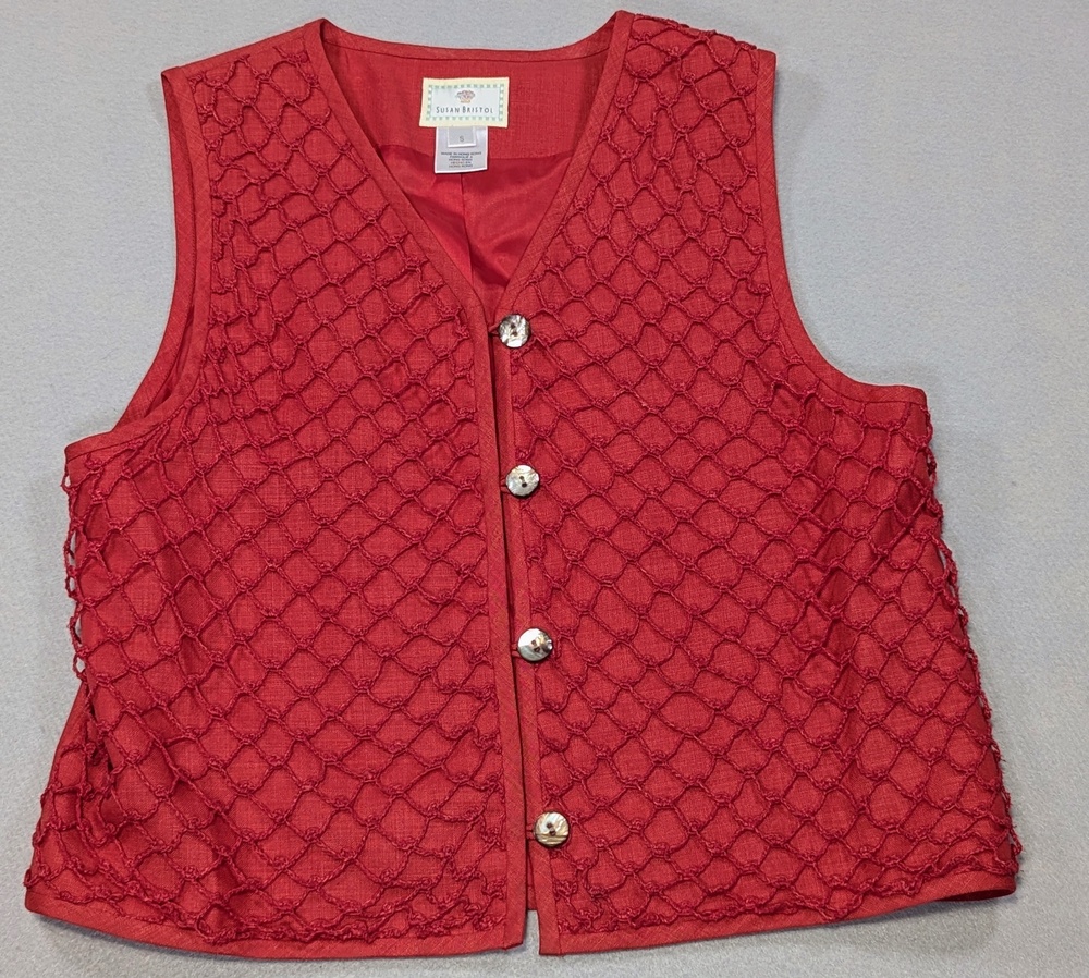 Susan Bristol Vest Small Red Crochet Lattice 90s Phobe Buffay Shell Buttons